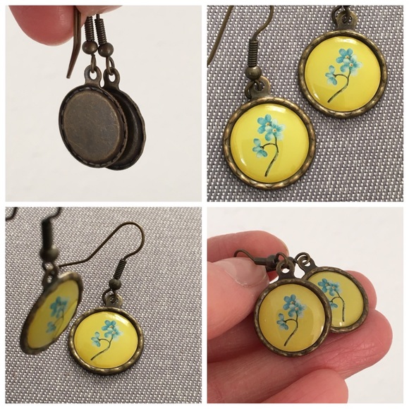 🦋Forget me not dangle earrings🦋 - Picture 6 of 8